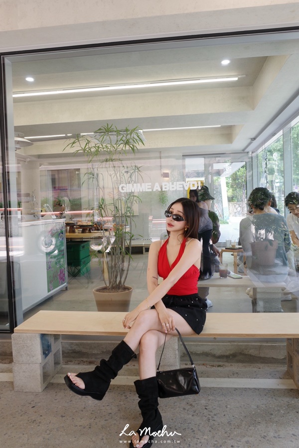V領繞脖美背背心
